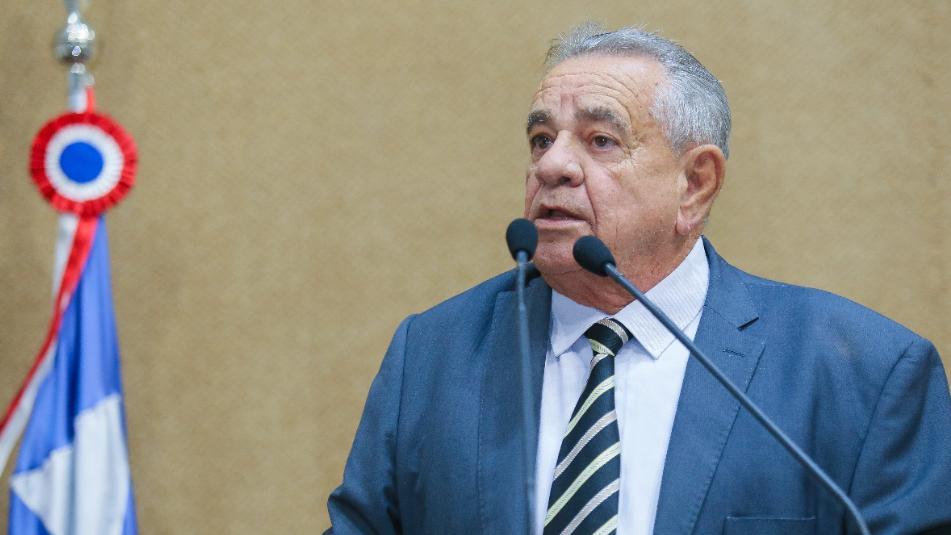 EUCLIDES FERNANDES PEDE REVITALIZAÇÃO DO CENTRO DE CULTURA EM JEQUIÉ