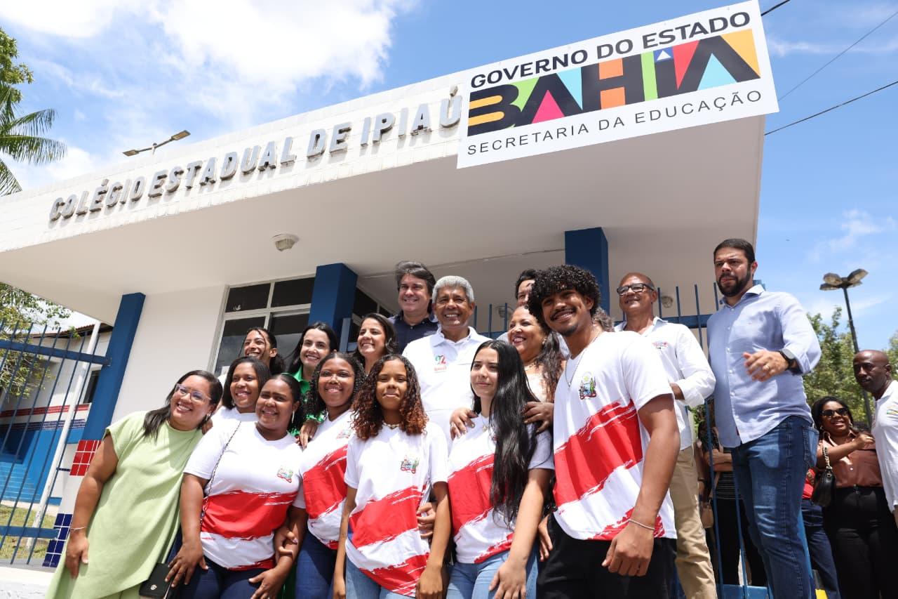 NO DIA QUE COMPLETA 92 ANOS, IPIAÚ RECEBE INAUGURAÇÃO DE COLÉGIO ESTADUAL E COMPLEXO ESPORTIVO