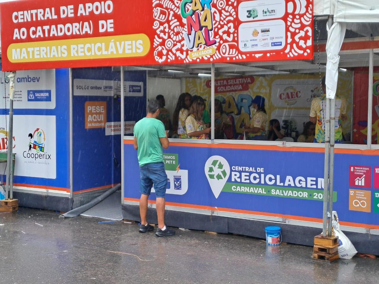 COOPERATIVAS COMBATEM ATRAVESSADORES, PAGAM ATÉ 80% MAIS E DEVOLVE DIGNIDADE AOS CATADORES NO CARNAVAL DE SALVADOR DE 2026