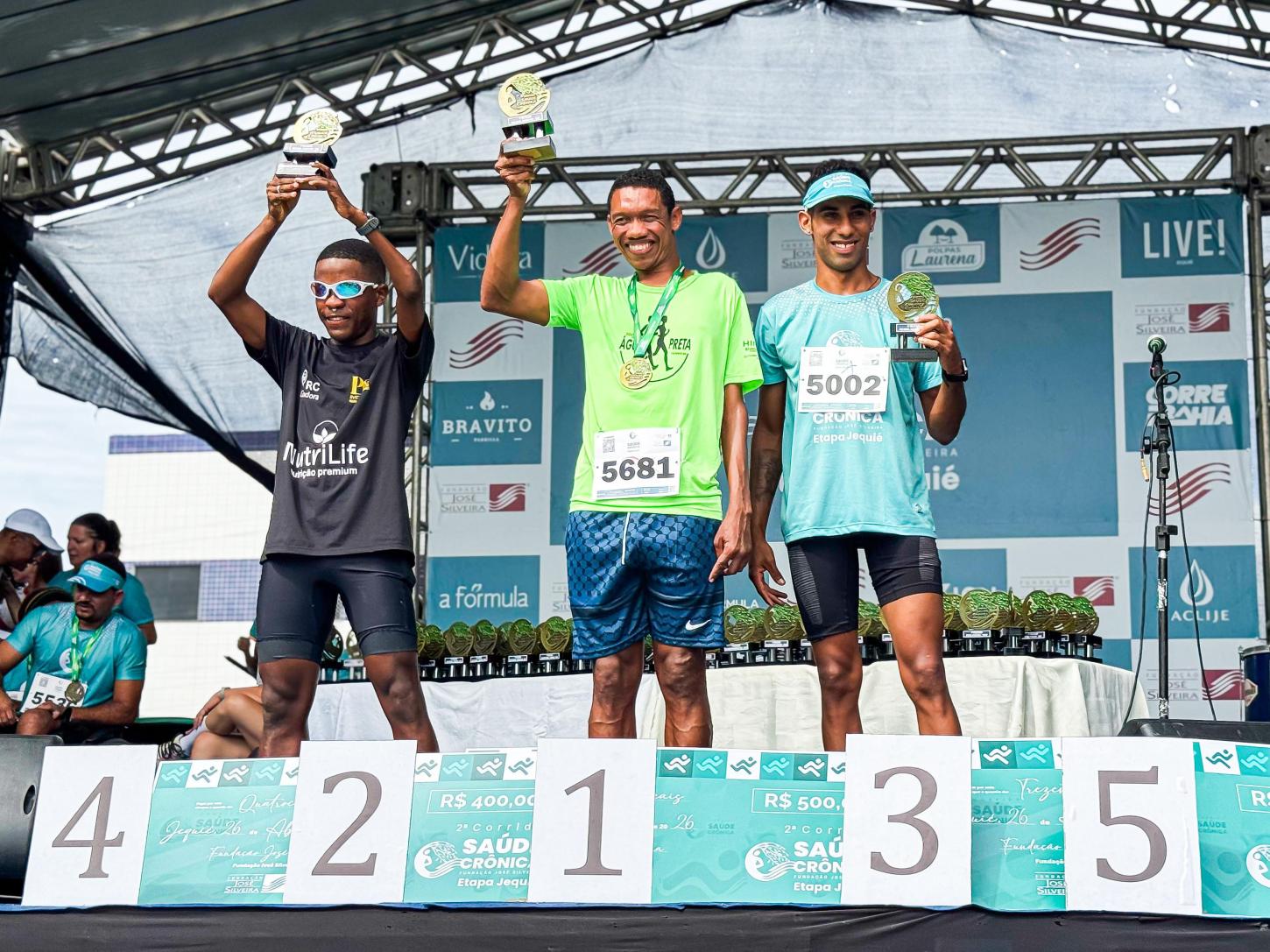 APAE DE JEQUIÉ CONQUISTA PÓDIO NA CORRIDA SAÚDE CRÔNICA E REFORÇA PAPEL DO ESPORTE NA INCLUSÃO SOCIAL