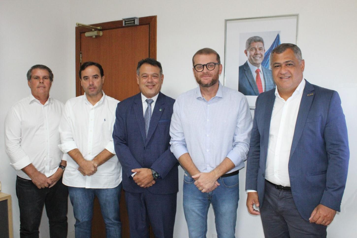ALEXANDRE IOSSEF ARTICULA APOIO INSTITUCIONAL E CONFIRMA ATRAÇÕES DA 45ª EXPO JEQUIÉ EM REUNIÕES EM SALVADOR