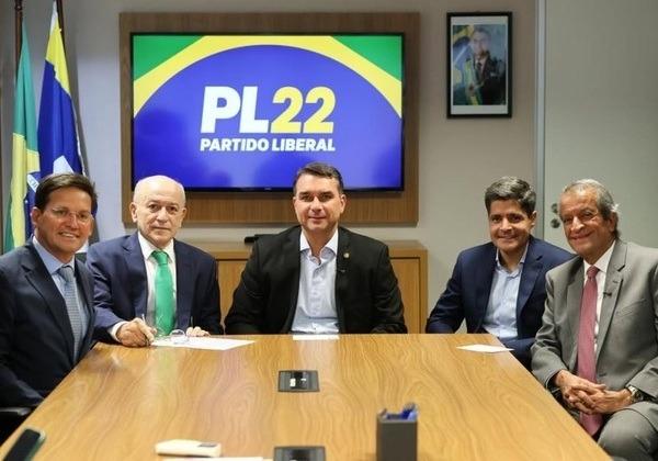 PRESSIONADO POR BOLSONARISTAS NACIONAIS, ACM NETO DEVE FECHAR APOIO A FLÁVIO BOLSONARO PARA GARANTIR FUNDO PARTIDÁRIO E TEMPO DE TV DO PL