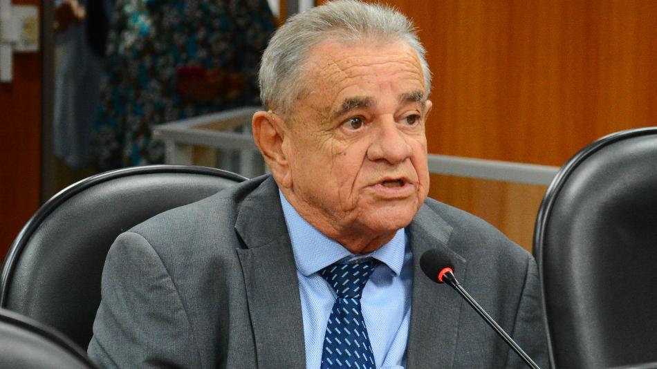 EUCLIDES FERNANES DEFENDE QUE PESSOAS COM FIBROMIALGIA SEJAM ATENDIDAS EM SALA ESPECIAL