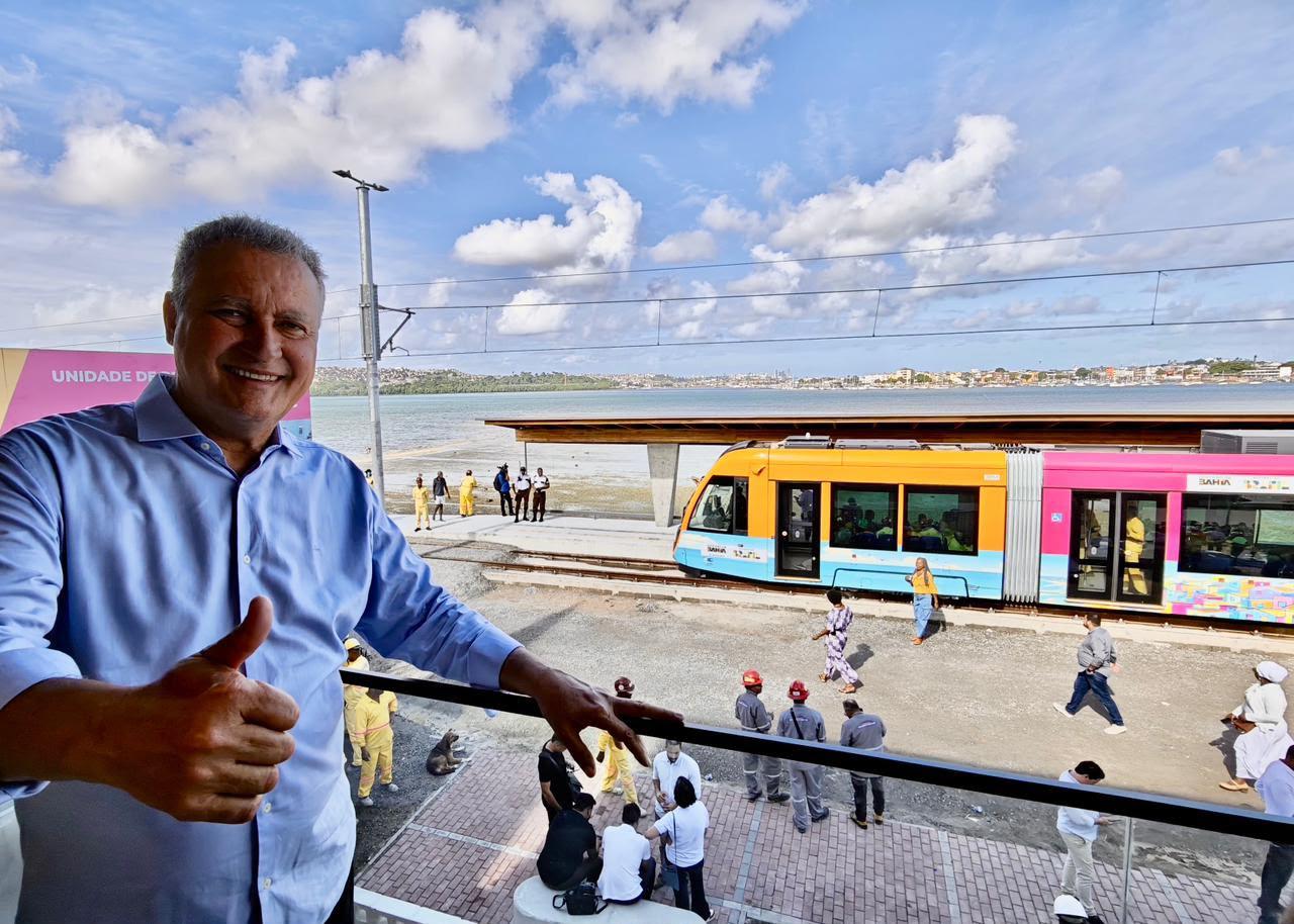 “MAIS QUE MOBILIDADE, O VLT É DESENVOLVIMENTO PARA UMA REGIÃO HISTORICAMENTE ESQUECIDA DE SALVADOR”, DIZ RUI COSTA