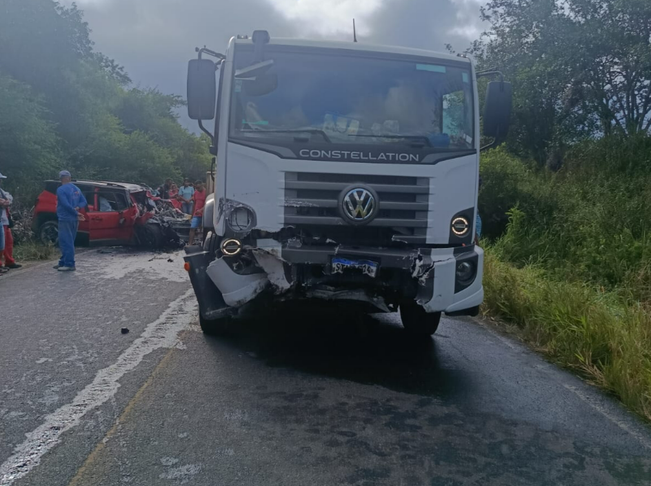 MÉDICO PSIQUIATRA MORRE VÍTIMA DE ACIDENTE DE TRÂNSITO NA BR-420, ENTRE SANTA INÊS E UBAÍRA