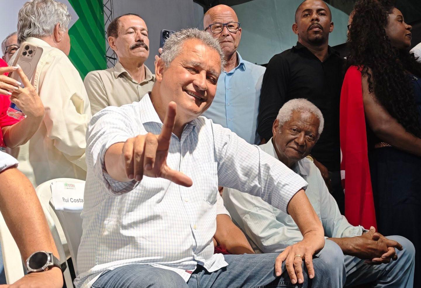 NA RIBEIRA, RUI DIZ QUE GOVERNO DO ESTADO ASSUMIU DESAFIOS HISTÓRICOS DA CIDADE BAIXA