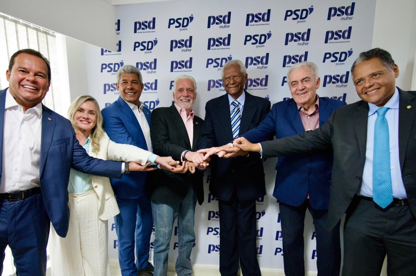 JAQUES WAGNER ANUNCIA EDVALDO BRITO COMO 1º SUPLENTE NA CHAPA AO SENADO