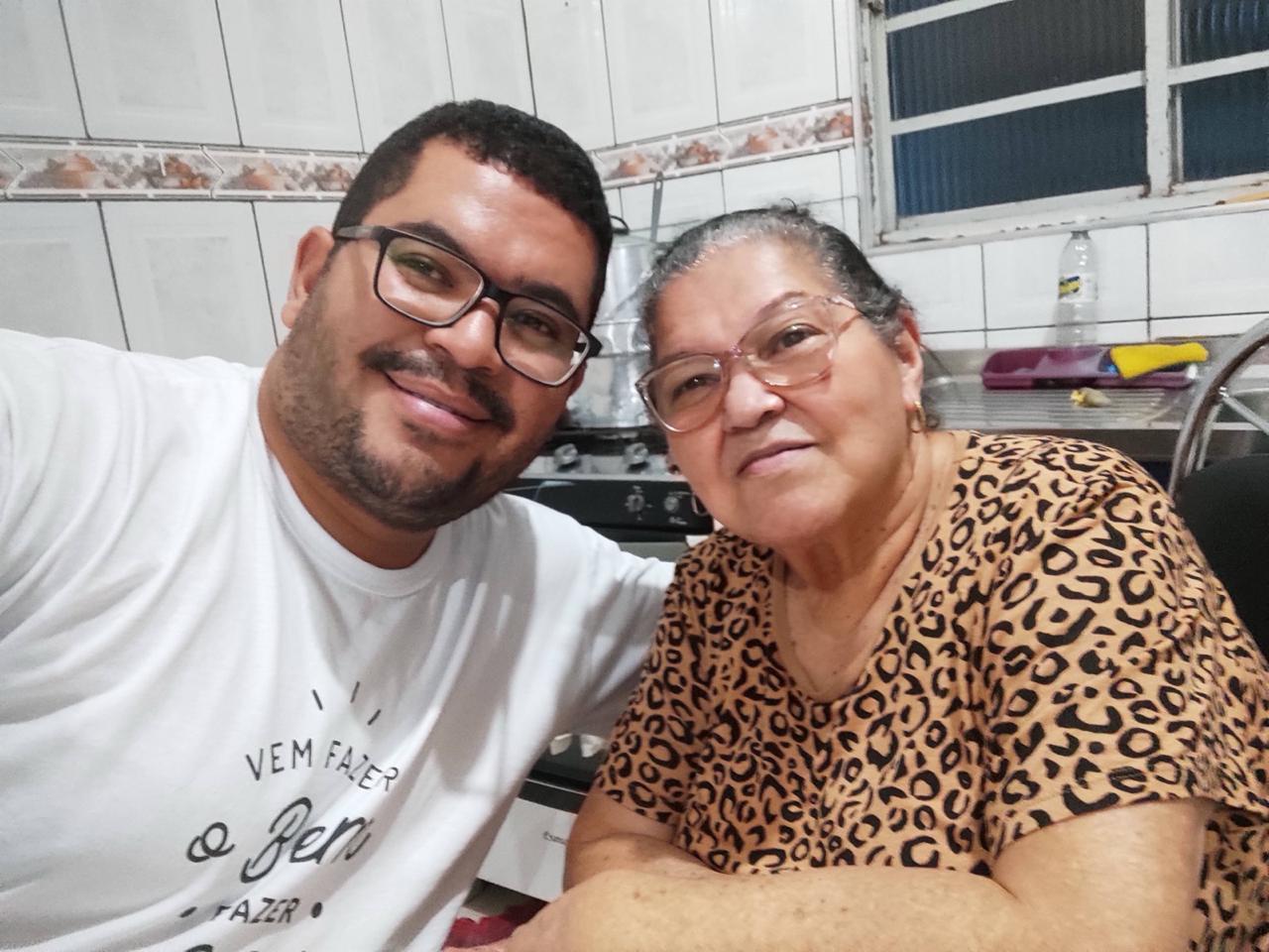 JORNALISTA EDHER RAMOS SE DESPEDE DA SUA MÃE, VERA LÚCIA MICHELI RAMOS